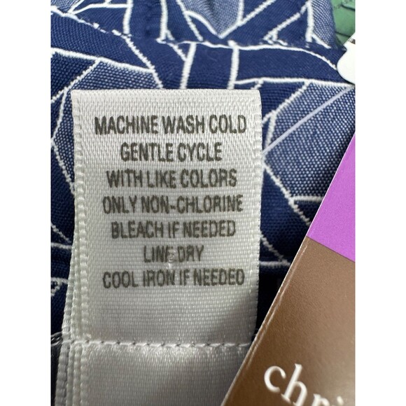 Christopher & Banks Women's Reversible Quilted Snap Button Vest Size M NWT - Picture 14 of 14